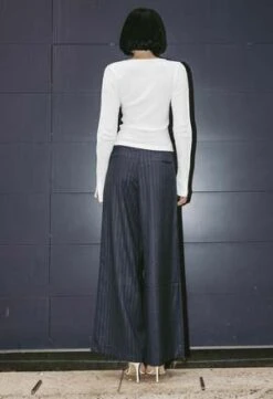 Drape Hut Sales Store -Drape Hut Sales Store Bliss Button Top in White 20231101212903 1