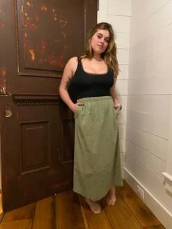 ConradoSydney Pull On Midi Skirt - Green -Drape Hut Sales Store Conrado Sydney Pull On Midi Skirt Green 20230304205159 1