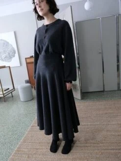 Extreme CashmereEXTREME CASHMERE N313 TWIRL SKIRT - SHADOW -Drape Hut Sales Store EXTREME CASHMERE N 313 TWIRL SKIRT IN SHADOW 20231027033938