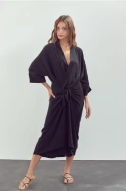 A MenteA Mente Front Tie Midi Dress 11 A MenteA Mente Front Tie Midi Dress -Drape Hut Sales Store Front tie midi dress 20221103013301 1
