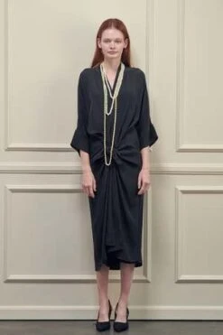 A MenteA Mente Front Tie Midi Dress 12 A MenteA Mente Front Tie Midi Dress -Drape Hut Sales Store Front tie midi dress 20221103013301