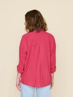 XirenaJace Shirt - Cerise Stripe -Drape Hut Sales Store Jace Shirt Cerise Stripe 20231021073244