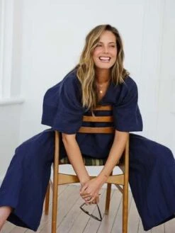 MAMÈNELinen Throw On Top - Navy -Drape Hut Sales Store Linen Throw on Top Navy 20231026021400 1