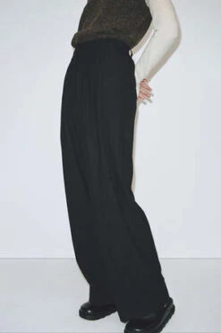 Mijeong ParkPleat Front Wide Leg Pants -Drape Hut Sales Store PLEAT FRONT WIDE LEG PANTS 20230908090645 1