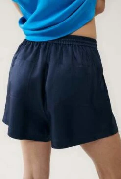 Silk LaundryTwill Slouch Shorts - Midnight -Drape Hut Sales Store TWILL SLOUCH SHORTS MIDNIGHT 20230913024748 1