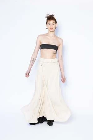 The Keep StorePully Skirt - White 4 The Keep StorePully Skirt - White - Image 2