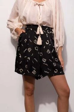 RUJUTA SHETHSample Sale | Wide Leg Shorts | Aztec Black Block Print -Drape Hut Sales Store WIDE LEG SHORTS AZTEC BLACK BLOCK PRINT 20220610010412 1