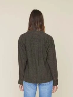 XirenaMakenzie Shirt - Phantom Stripe -Drape Hut Sales Store XIRENA Makenzie Shirt in Phantom Stripe 20231027214642 1